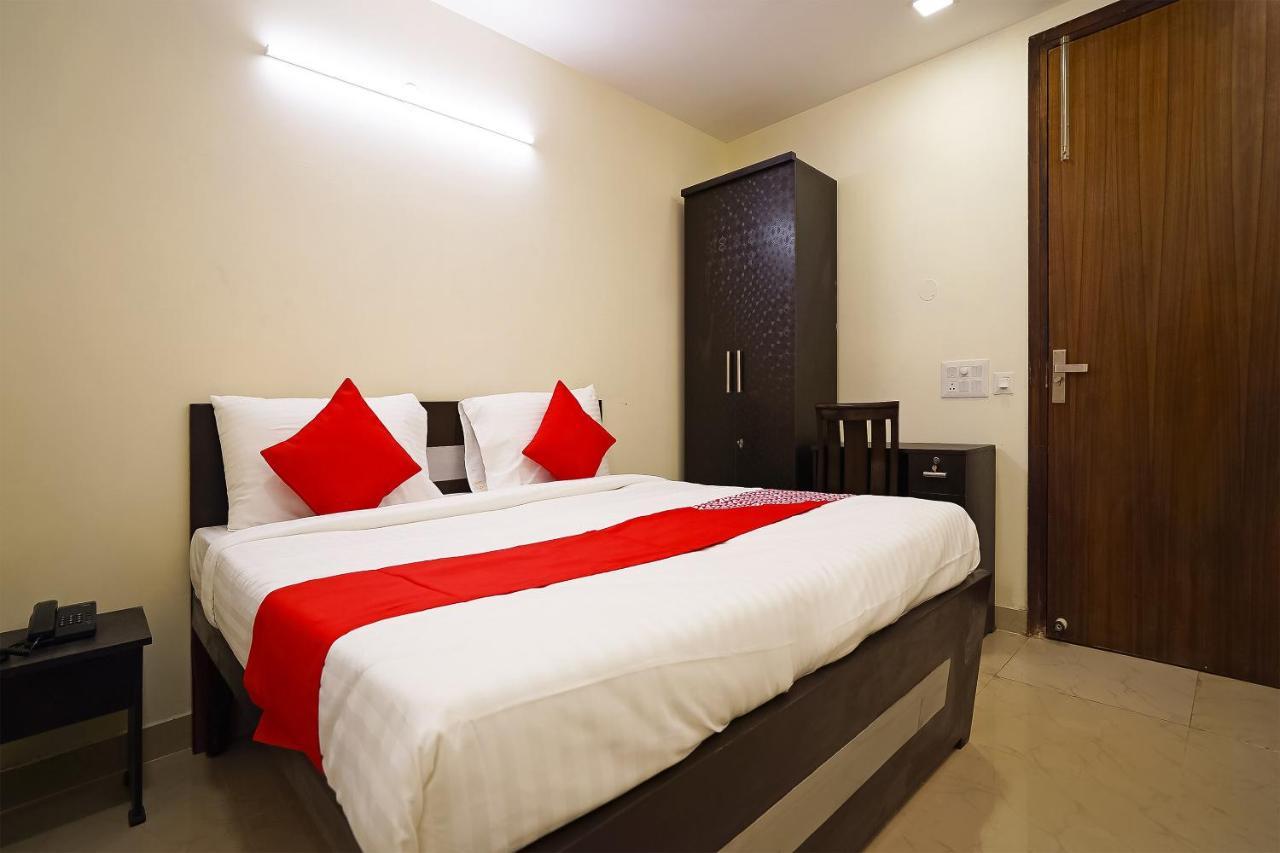 Hotel O Olive Saffron Delhi  Exterior foto