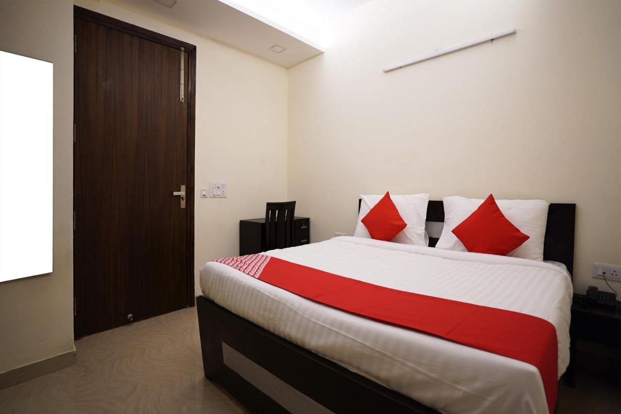 Hotel O Olive Saffron Delhi  Exterior foto